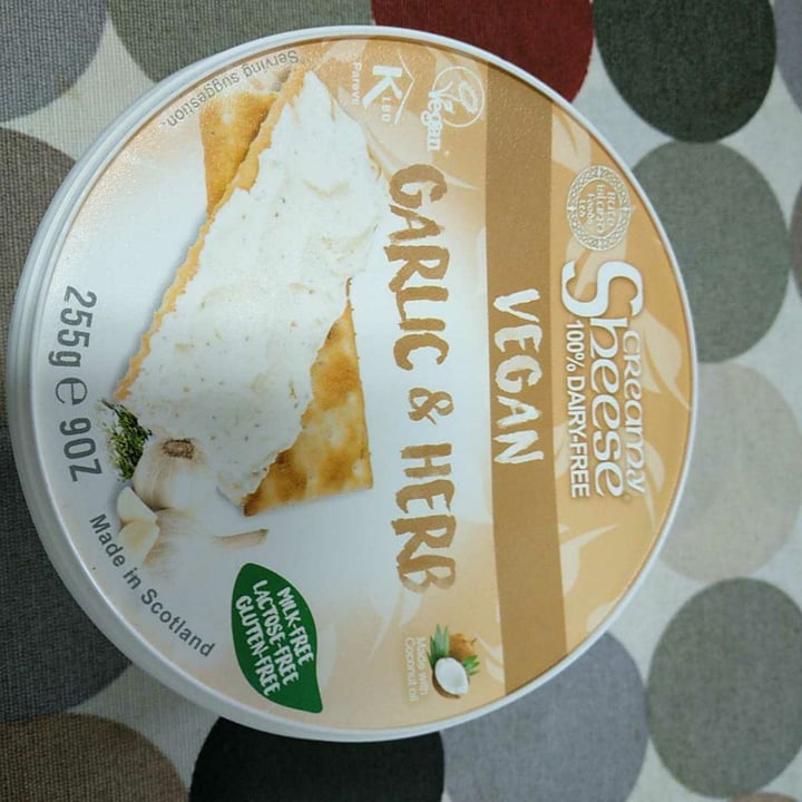photo of Bute Island Foods Garlic & Herb Creamy Sheese shared by @salvatorembel on  29 Jan 2020 - review