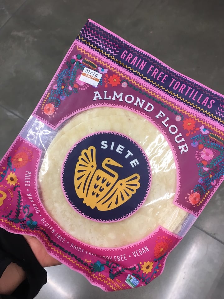 photo of Siete Family Foods Almond Flour Tortillas shared by @miguel9 on  31 Dec 2019 - review