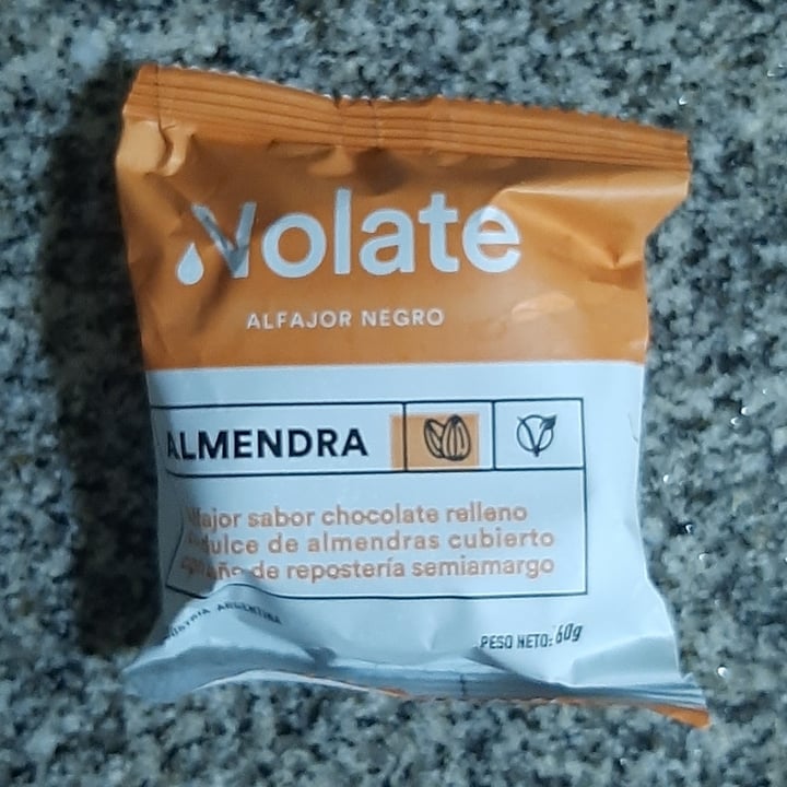 photo of Nolate Alfajor Negro De Almendras shared by @larafernandezn on  14 Jun 2021 - review