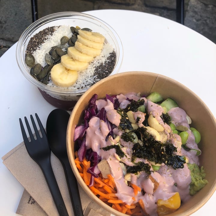 photo of Superfood Deli Rainbow Bowl shared by @elenaeatsvegan on  28 Aug 2021 - review