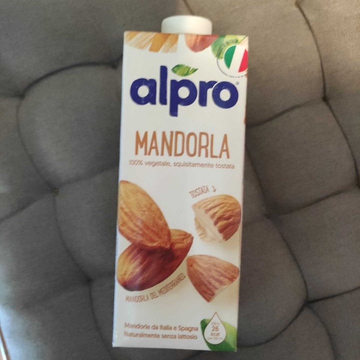 photo of Alpro Bevanda Alla Mandorla shared by @ggiu on  11 Jun 2022 - review