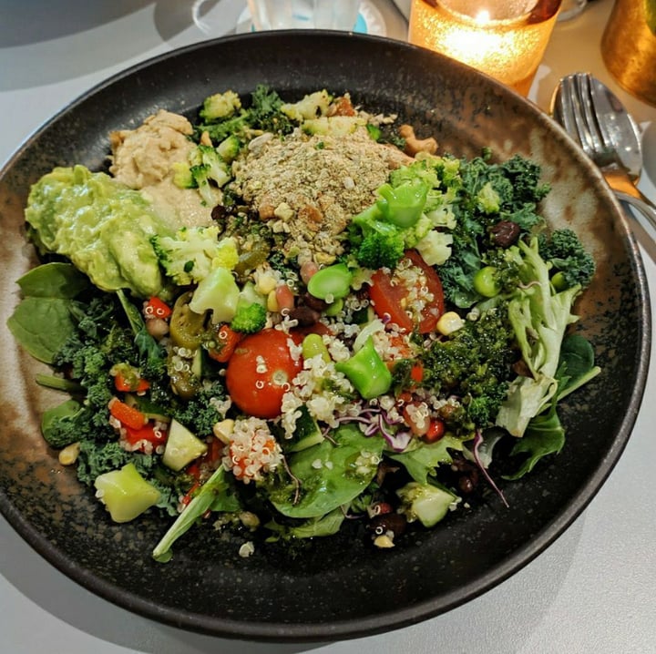 photo of Privé Tiong Bahru Tracy’s Favourite Salad shared by @simhazel on  04 Jan 2020 - review