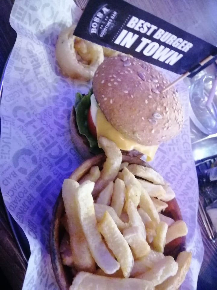 review photo of Bossa Burgundy Beyond Burger shared by @heartbasedfoods on 09 Mar 2020 - review