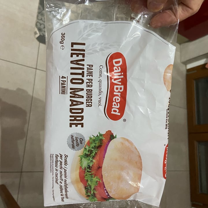 photo of DailyBread Burger buns lievito madre shared by @fiachod on  11 Nov 2022 - review