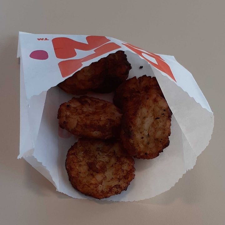 photo of Dunkin Donuts Hash Browns shared by @heartartichokehearts on  10 May 2022 - review