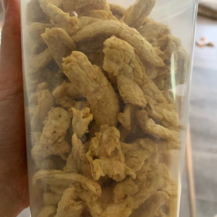 review photo of Butler Soy Curls shared by @sharicatlady on 26 Jun 2021 - review