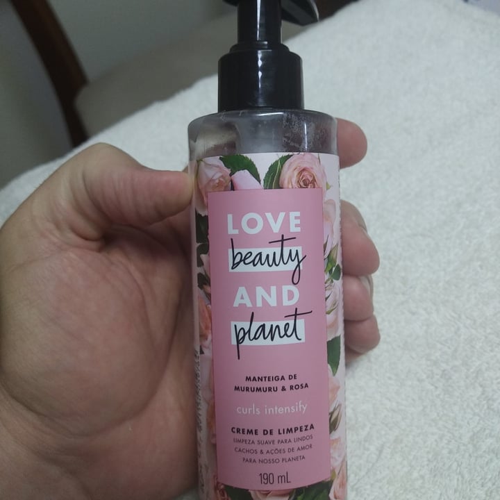 review photo of Love Beauty and Planet Creme de limpeza shared by @mrgioielli on 10 May 2022 - review