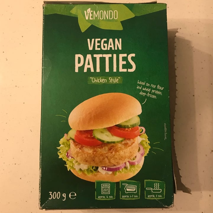photo of Vemondo Vegan Patties Chicken Style shared by @ariannaarisio on  24 May 2022 - review