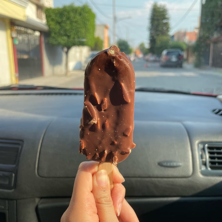 photo of Magnum Magnum Vegan Almond shared by @carolinasuarez on  25 Oct 2022 - review