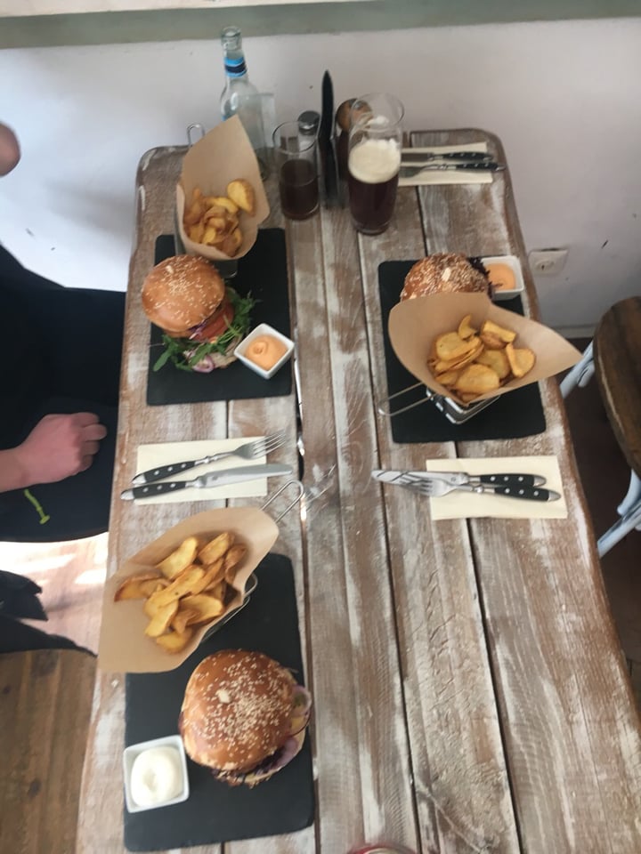review photo of Veggiezz Farmers Burger shared by @andreaskra on 22 Feb 2020 - review
