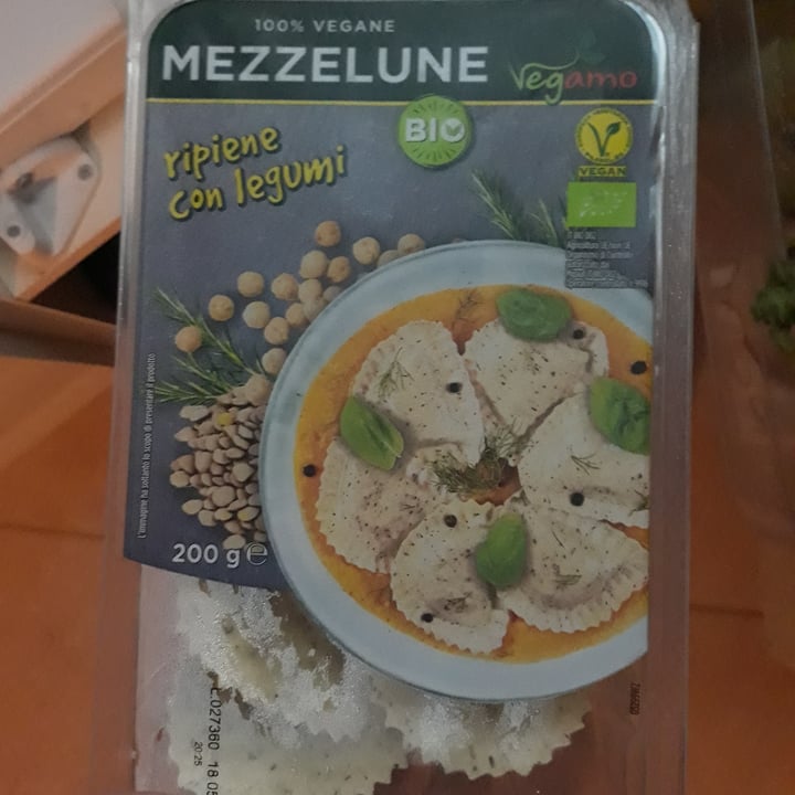 review photo of Vegamo Mezzelune Ai legumi shared by @noazurru on 19 Apr 2021 - review