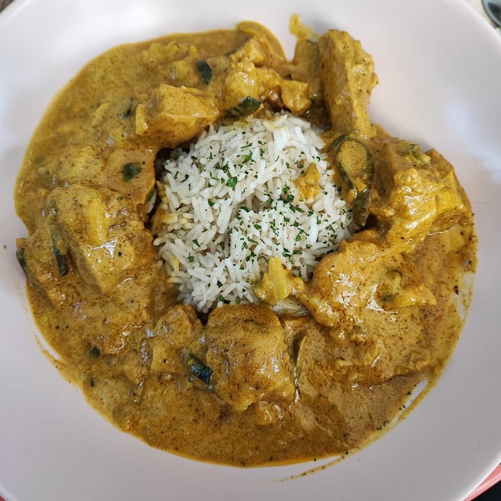 photo of aTipico curry vegan shared by @effeesse on  01 Oct 2022 - review