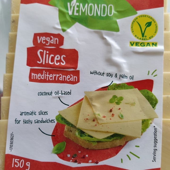 photo of Vemondo Queso Estilo Mediterráneo shared by @sanmeh on  07 Mar 2022 - review