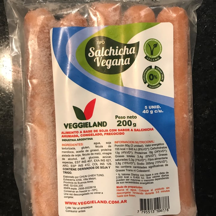 photo of Veggieland Salchichas Veganas shared by @lauragorbatt on  03 Feb 2021 - review