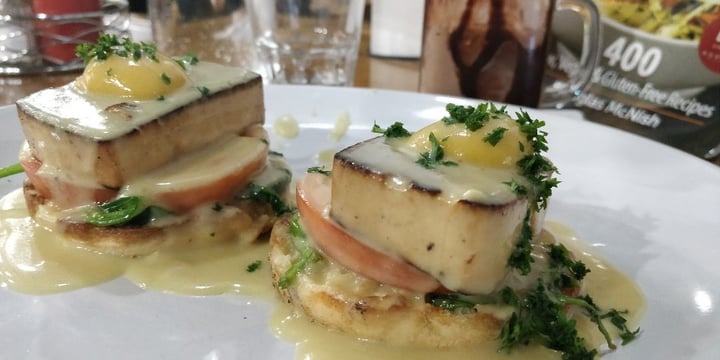 review photo of Mythology Diner Vegan Benedict shared by @nondairycheese on 09 Apr 2019 - review