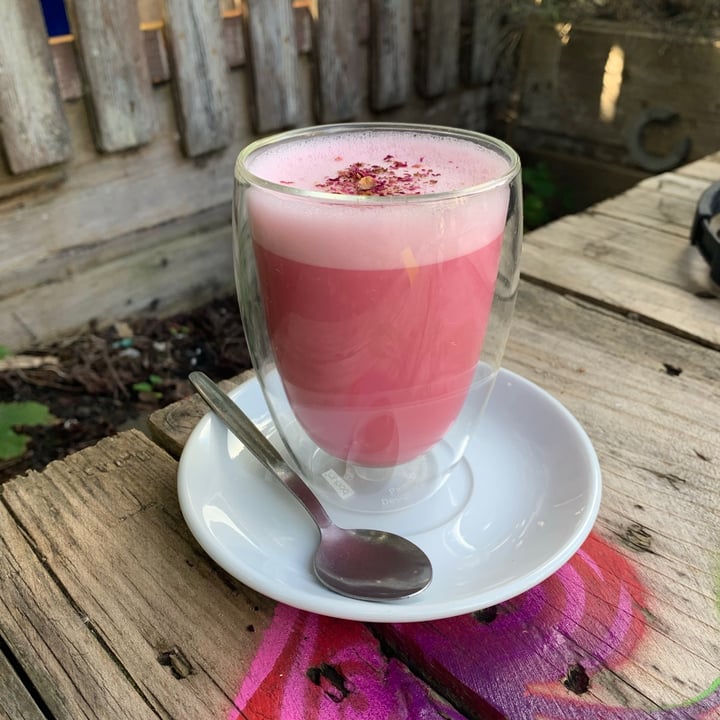 photo of Beetroot Sauvage Beetroot Latté shared by @grachel on  09 Sep 2020 - review