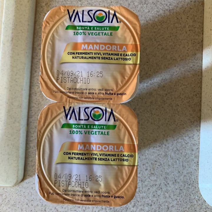 review photo of Valsoia Pistacchio Mandorla shared by @lacesca on 06 Aug 2021 - review
