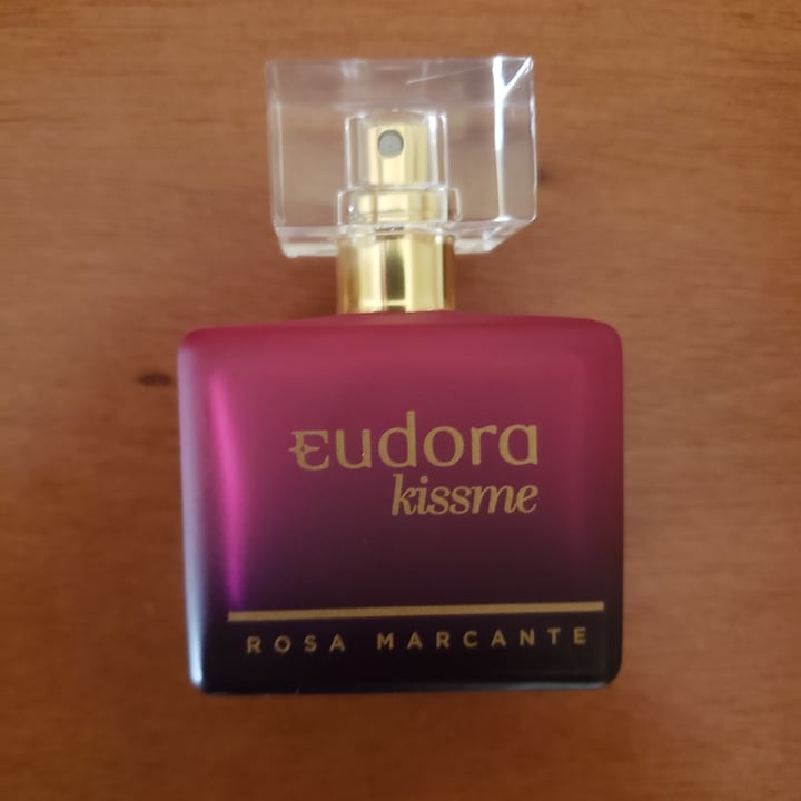 review photo of Eudora Perfume Kiss Me Rosa Marcante shared by @luciolaellen on 26 May 2022 - review