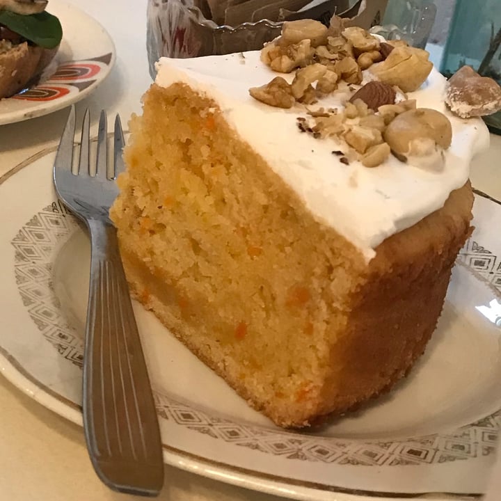 photo of Casa Eliza tea&Brunch Carrot Cake Vegana shared by @valem19 on  09 Nov 2021 - review