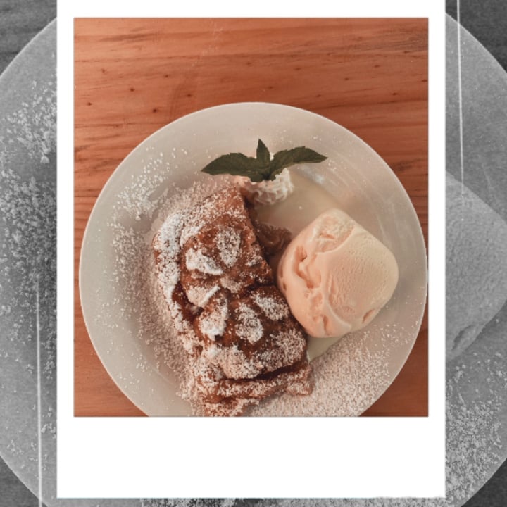 review photo of Munich Malloco Panqueques Con Helado shared by @ingalaxies on 25 Nov 2022 - review