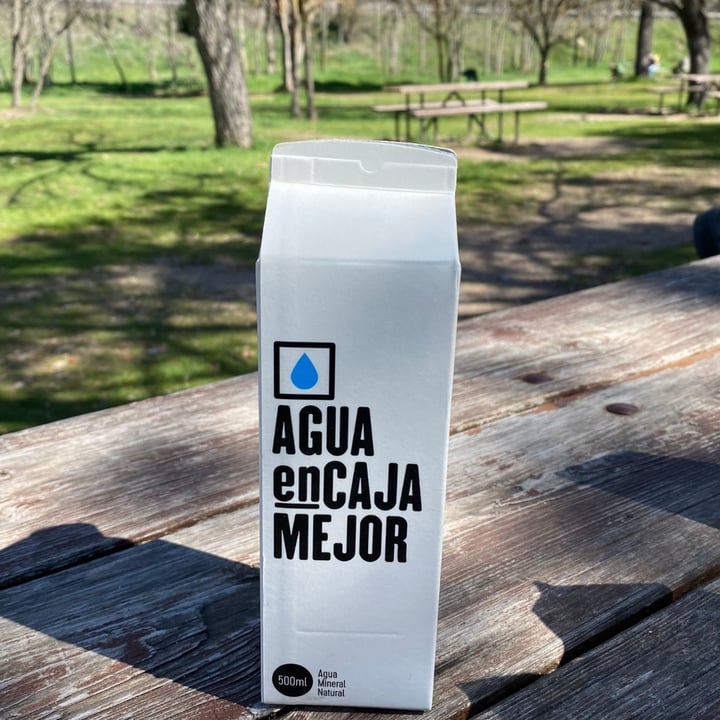 photo of Agua en caja mejor Agua En Caja Mejor shared by @ngn28 on  14 Mar 2022 - review