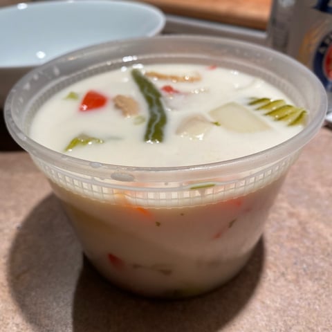 Tom Kah (Coconut Milk Soup)