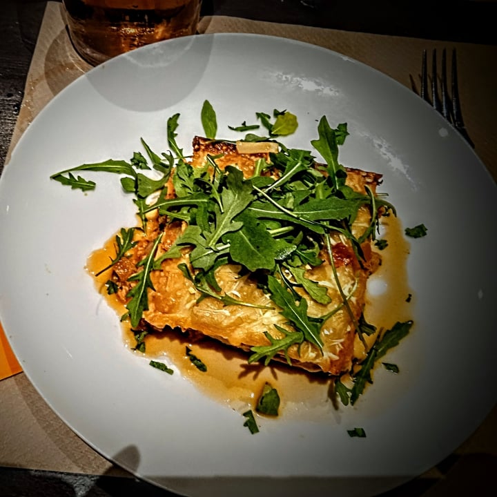 review photo of Vegania Veggie Bar Carabanchel Lasaña shared by @goboline on 09 Dec 2021 - review
