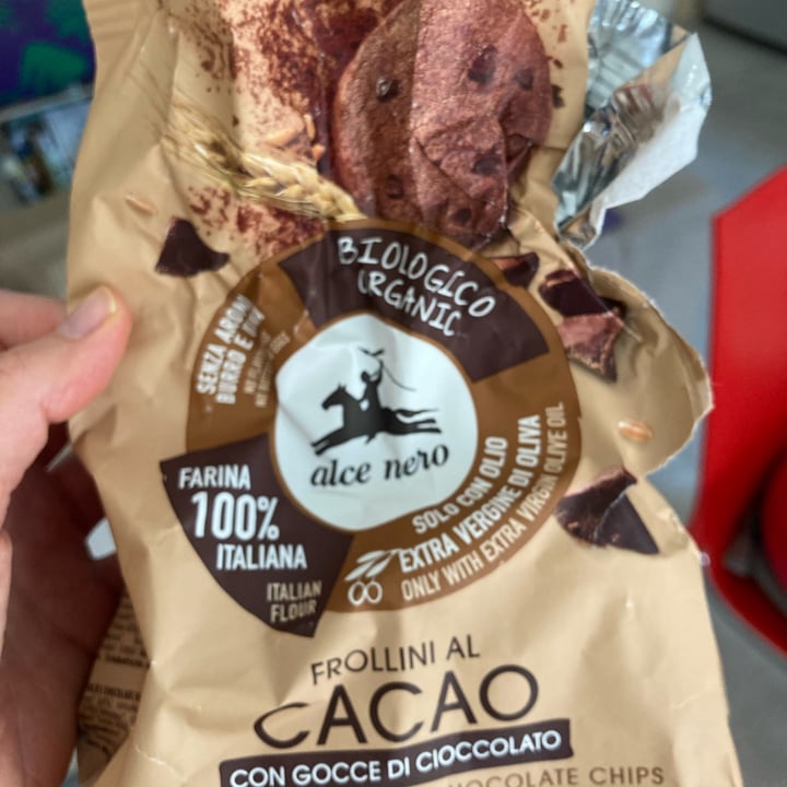 photo of Alce Nero Frollini al cacao con gocce di cioccolato shared by @valentinanardone on  13 Mar 2022 - review