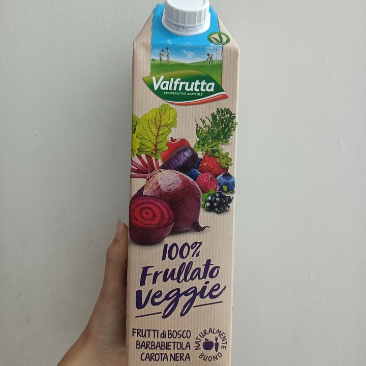 photo of Valfrutta 100% Frullato Veggie Frutti di Bosco Barbabietola Carota Nera shared by @sylvanfairy on  02 Aug 2022 - review