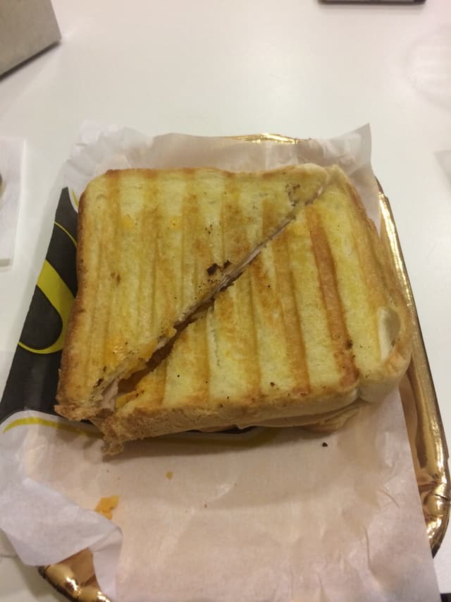 菜肴“Bikini - Ham & Cheese Sandwich”的照片