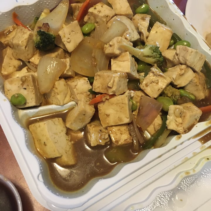review photo of V.L.C. Vegan Eatery Tofu curry shared by @leafygreensart on 14 Nov 2020 - review