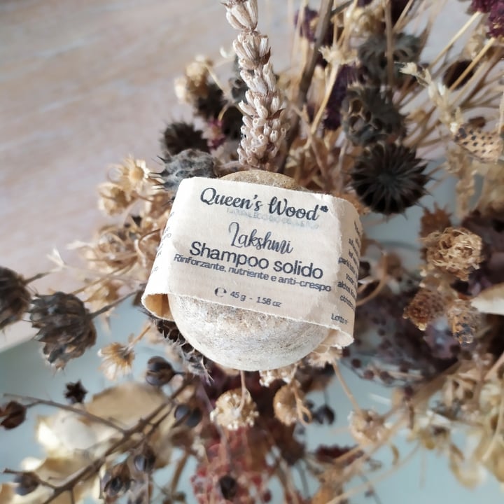 review photo of Queen’s Wood World Shampoo Solido Lakshmi shared by @kkami-sama on 14 Oct 2022 - review