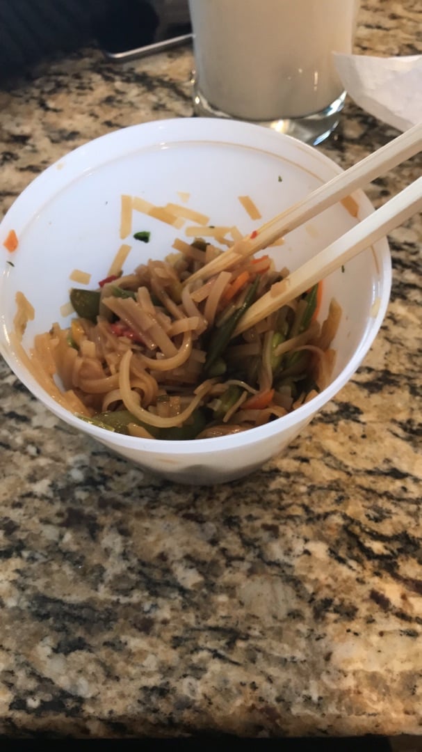 review photo of Lean Cuisine Vegetable Stir Fry shared by @happycow on 19 Jan 2020 - review