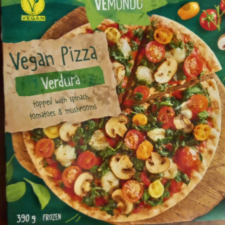 photo of Vemondo Vegan Pizza Verdura with Spinach, Tomatoes & Mushrooms shared by @mariarosaria on  28 May 2022 - review