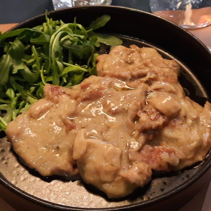 photo of Moonshine Cafè Scaloppine di soia ai funghi shared by @viola227 on  28 Feb 2022 - review