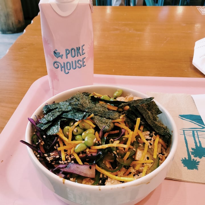 photo of Poke House - Isola Vegan Poké shared by @ilariamende on  28 Mar 2022 - review