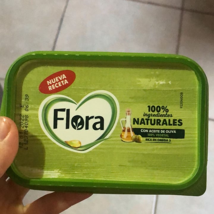 photo of Flora Flora Margarina Toque Aceite de Oliva shared by @pollyrossetti on  02 Oct 2021 - review