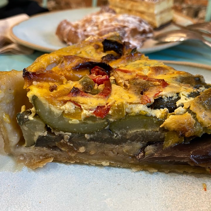 photo of Land&Monkeys Quiche shared by @vegan-everafter on  05 Nov 2021 - review