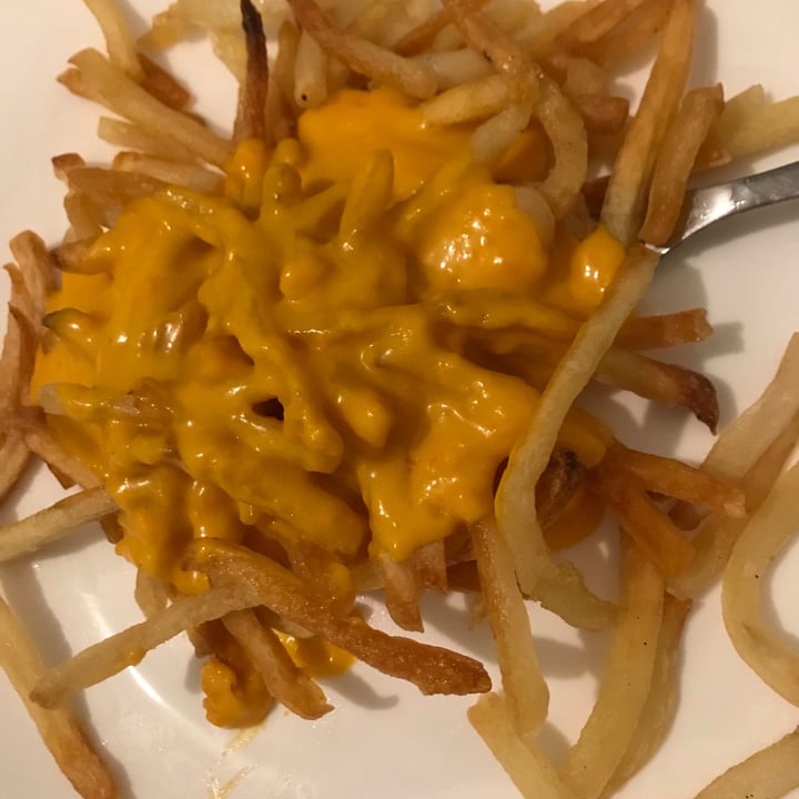 review photo of Vegan Deli Vegan Cheese Intense Cheddar Style Slices shared by @marto- on 19 Sep 2021 - review