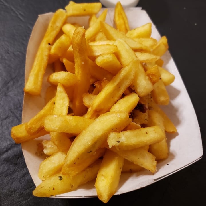 photo of Burger 54 Papas Fritas shared by @noemariel on  26 Oct 2020 - review
