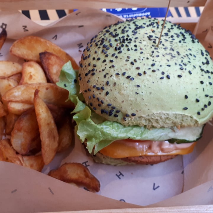 photo of Flower Burger Jungle Burger shared by @eukoalyptus on  12 Apr 2022 - review