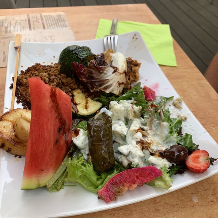 photo of Süsse Marie - Veganerie Grillplatte „Mediterrane Sonne“ shared by @chris19762003 on  13 Sep 2020 - review