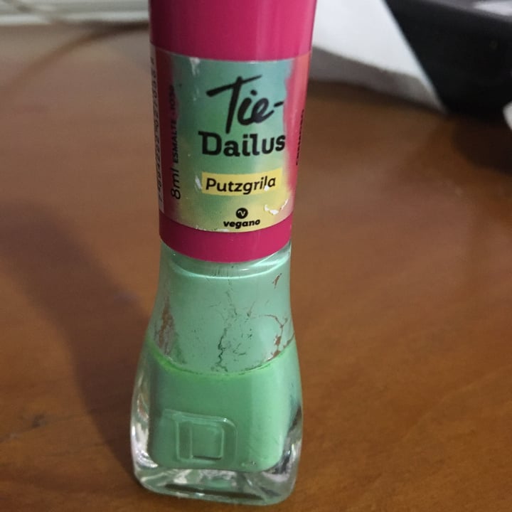 photo of Dailus Esmalte Putzgrila shared by @mctdf on  03 Aug 2021 - review