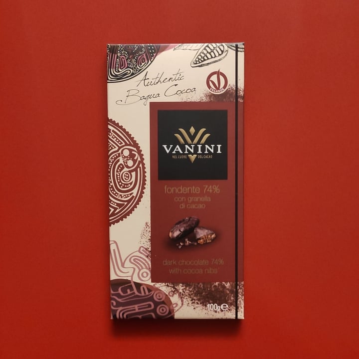 photo of Vanini Cioccolato fondente 74% con granella di cacao shared by @simpe on  02 Feb 2022 - review