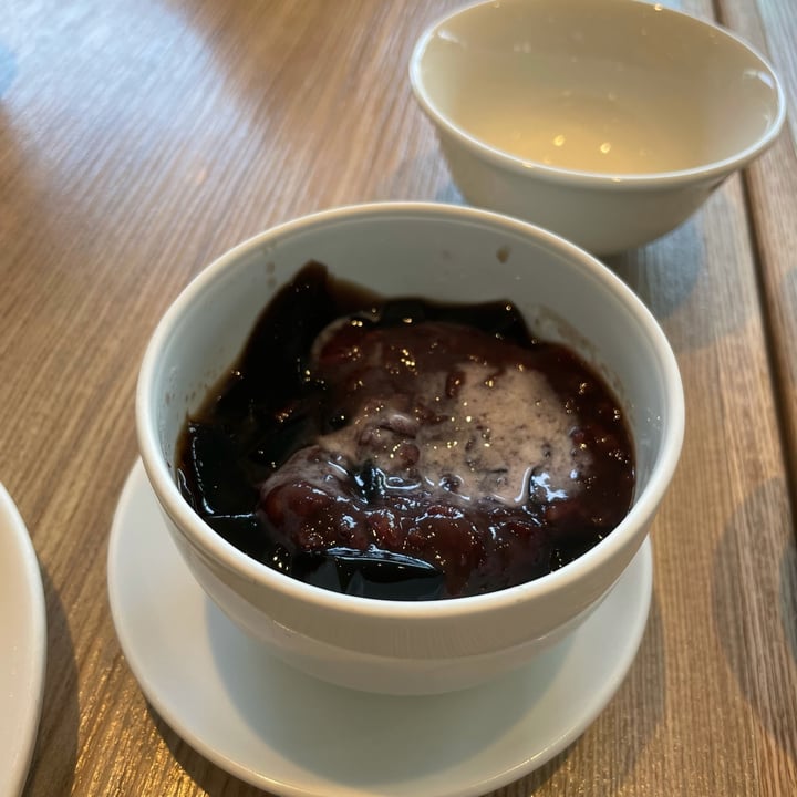 photo of Din Tai Fung - NEX Black Glutinous Rice Pudding With Red Bean shared by @applepancakes on  28 Dec 2021 - review