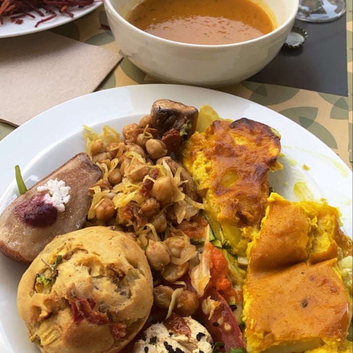 photo of DaTerra Baixa Brunch Buffet shared by @martarodriguez13 on  14 Dec 2021 - review