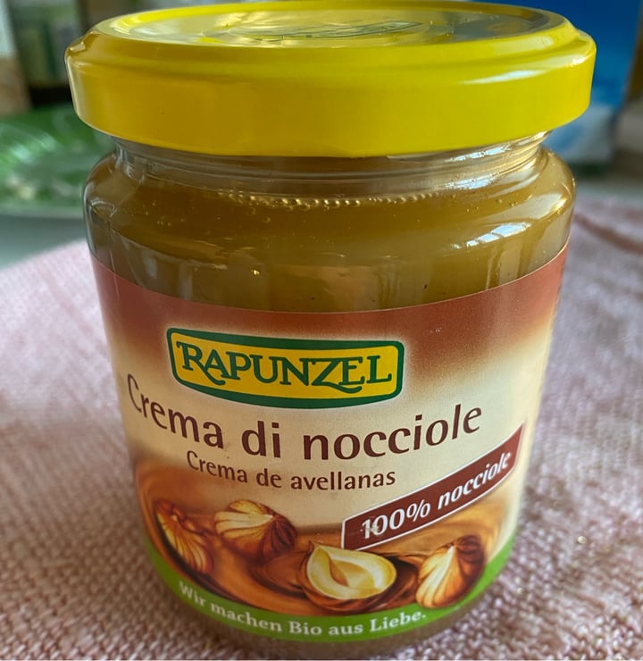 photo of Rapunzel Crema di nocciole shared by @giuliatenca on  24 Mar 2022 - review