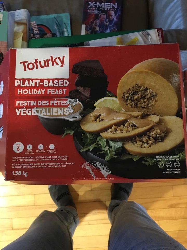 photo of Tofurky Plant Based Holiday Feast shared by @rockinryland23 on  13 Apr 2020 - review