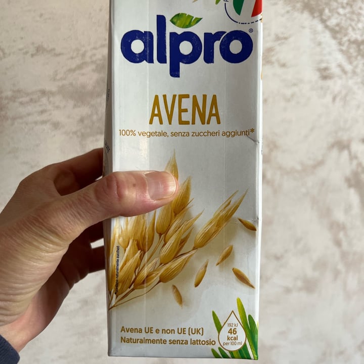 review photo of Alpro Alpro avena shared by @saracimarelli on 14 Apr 2022 - review