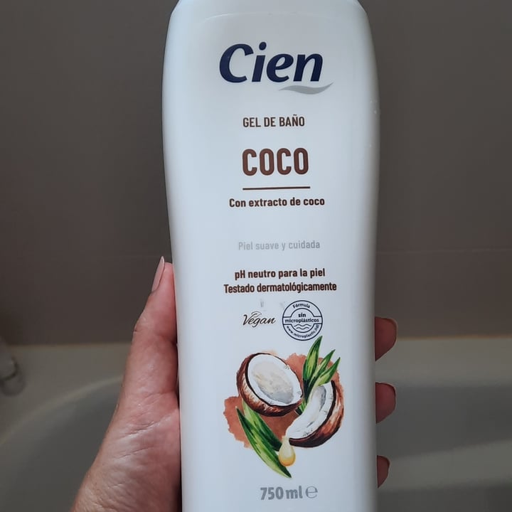 photo of Cien Bath gel Coco shared by @silviavg on  21 Jul 2022 - review